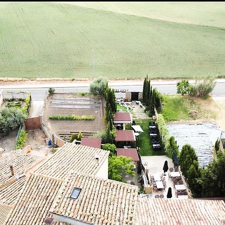 Apartamentos Vino Tinto Adahuesca Bagian luar foto